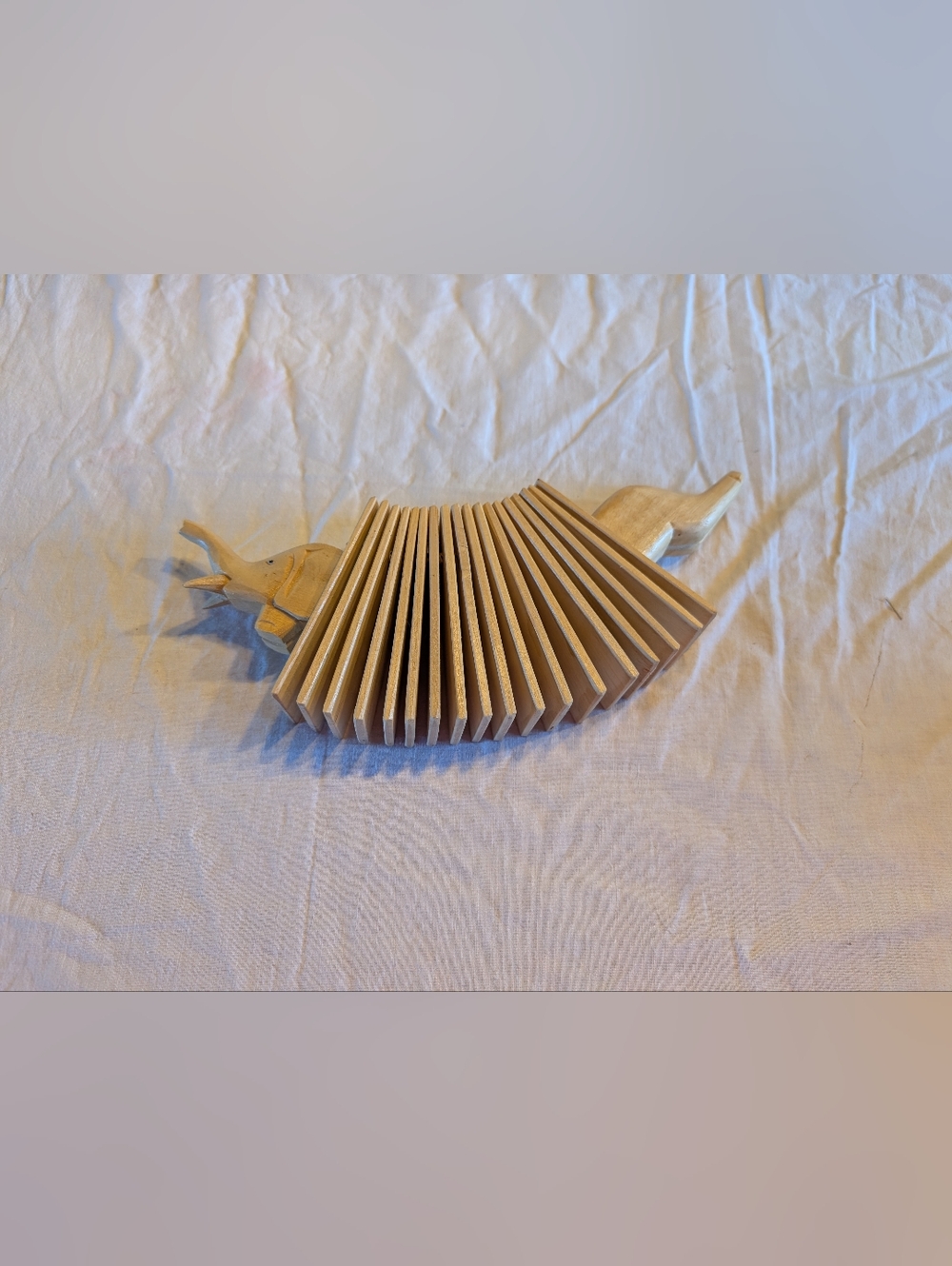 2/20$ Vintage Wooden Accordion-Style Decorative Fan in Natural Wood Tone